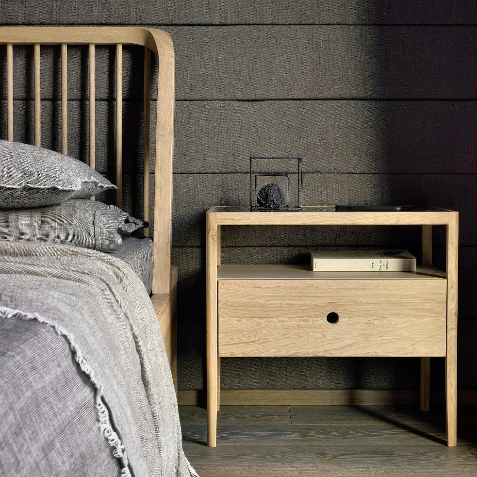 チェスト・キャビネット THE CONRANSHOP spindle bedside table